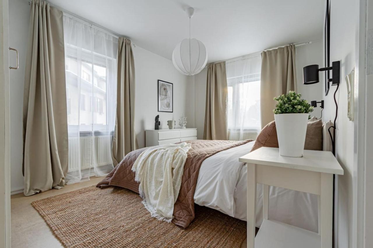 Budget Comfort On Trendy Soedermalm, Construction Work Стокхолм Екстериор снимка