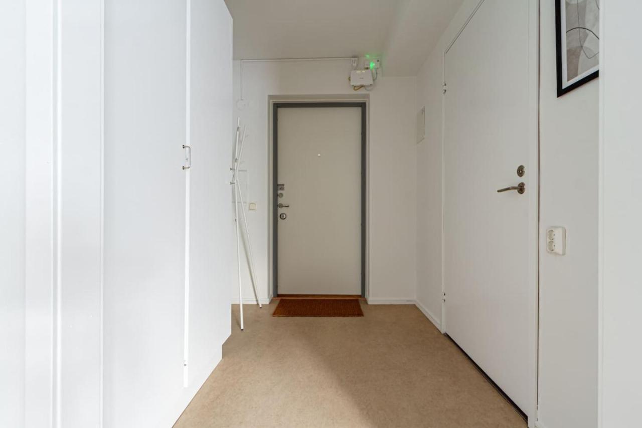 Budget Comfort On Trendy Soedermalm, Construction Work Стокхолм Екстериор снимка