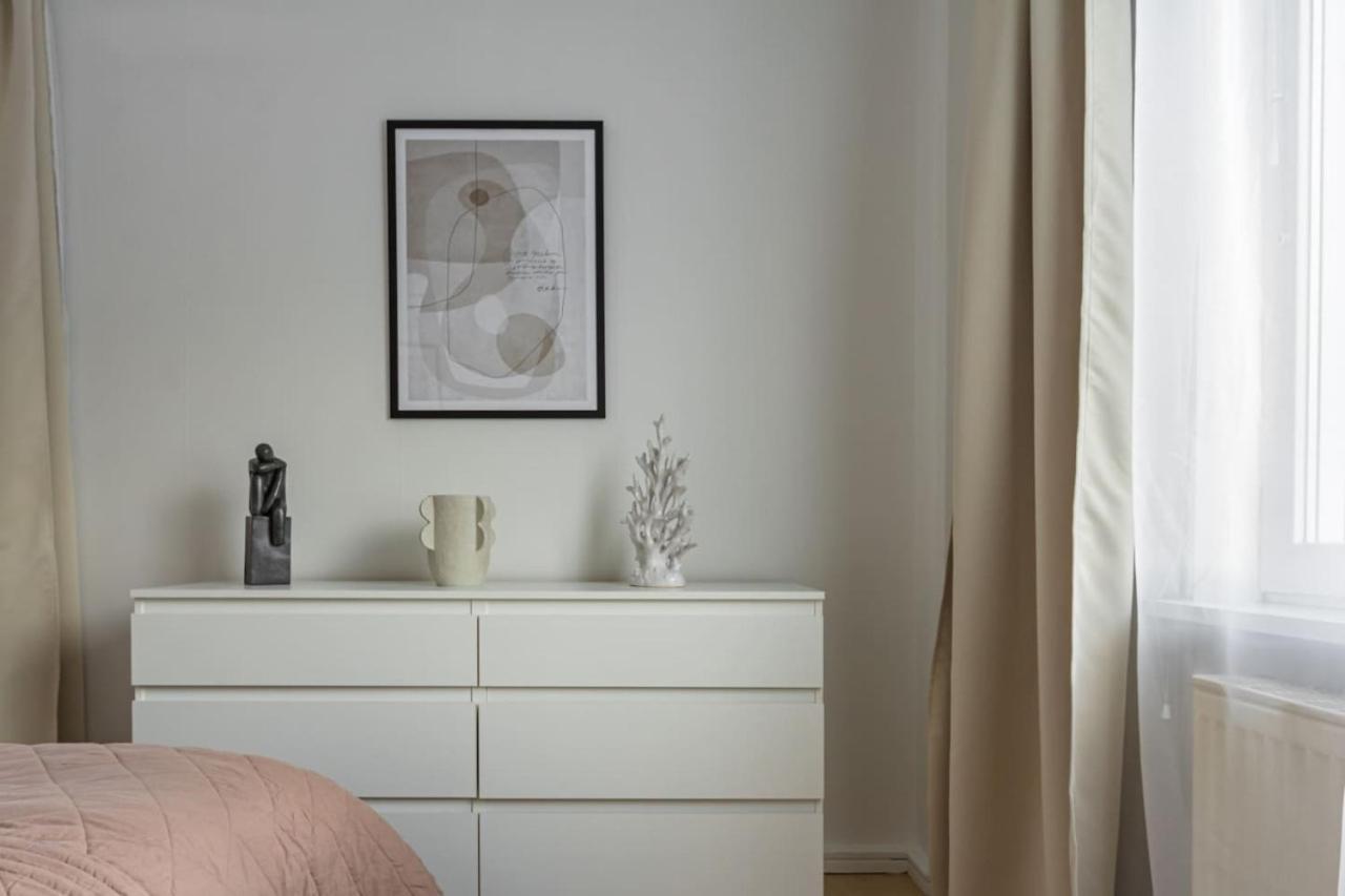Budget Comfort On Trendy Soedermalm, Construction Work Стокхолм Екстериор снимка