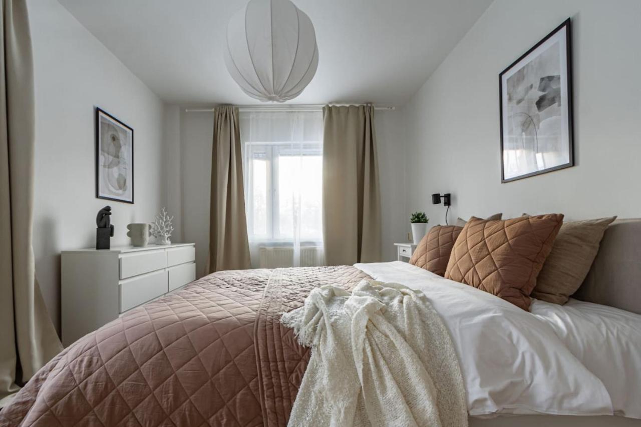 Budget Comfort On Trendy Soedermalm, Construction Work Стокхолм Екстериор снимка